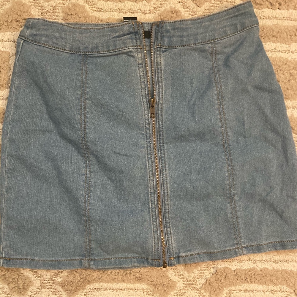 🔥🔥 mini denim skirt with zipper NWOT